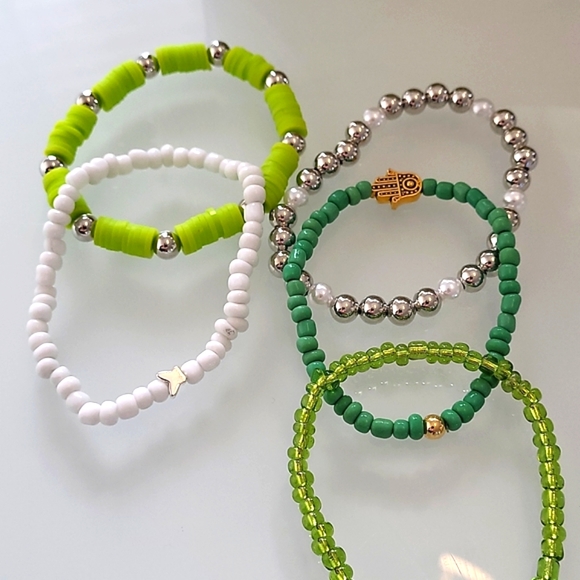 5 stackable gold plated trendy stretch handmade bracelets - Picture 3 of 4